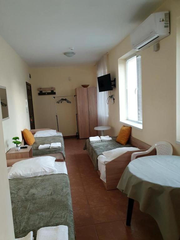Viriks Hotel Burgas Exterior photo